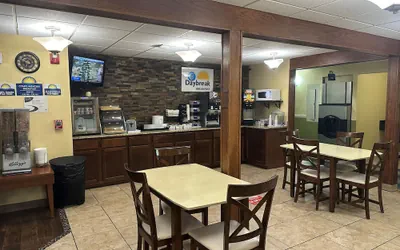 Photo 5 - Days Inn & Suites by Wyndham Gunnison