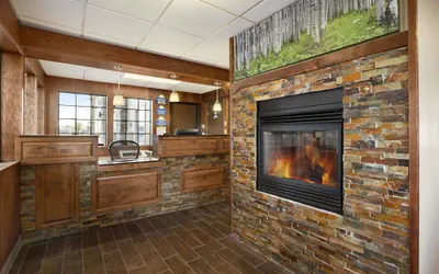 Photo 3 - Days Inn & Suites by Wyndham Gunnison