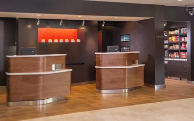 Photo 3 - Courtyard by Marriott Richmond West