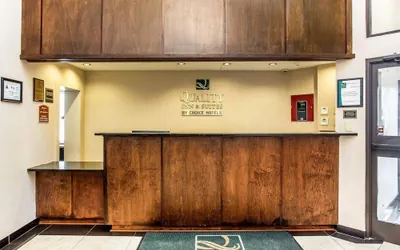 Photo 5 - Quality Inn & Suites Coliseum