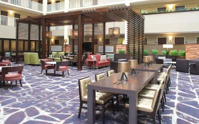 Photo 5 - Embassy Suites by Hilton Philadelphia Airport