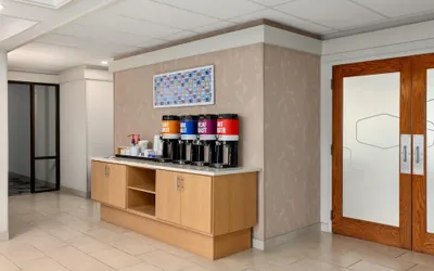 Photo 5 - Hampton Inn Springfield-South