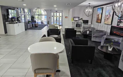 Photo 5 - La Quinta Inn & Suites by Wyndham Deerfield Beach I-95