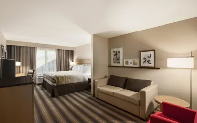 Photo 4 - Country Inn & Suites by Radisson, Sandusky South, OH
