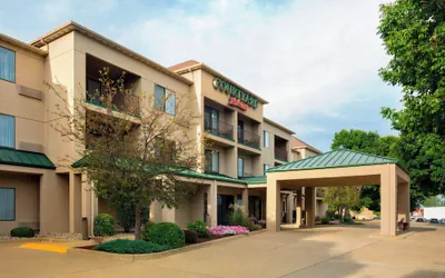 Courtyard Champaign