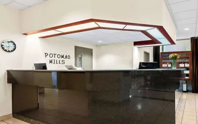 Photo 3 - Best Western Potomac Mills