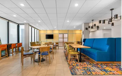 Photo 2 - Hampton Inn Chicago - Gurnee