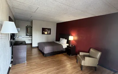 Photo 3 - Knights Inn Ashland