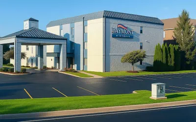 Photo 2 - Baymont Inn & Suites by Wyndham Lafayette/Purdue Area
