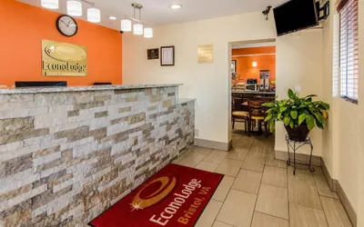 Photo 4 - Econo Lodge Near Motor Speedway