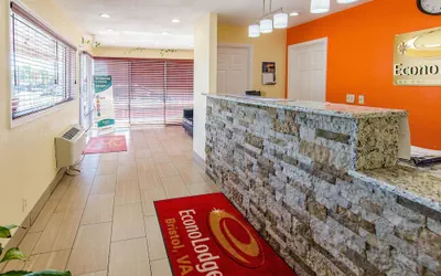 Photo 5 - Econo Lodge Near Motor Speedway