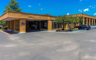 Photo 2 - Quality Inn Starkville near University