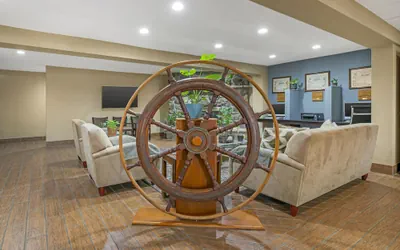 Photo 5 - Best Western Maritime Inn