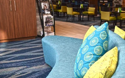 Photo 4 - Holiday Inn & Suites Syracuse Airport - Liverpool by IHG