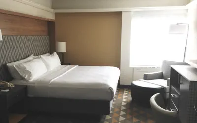 Photo 3 - Holiday Inn & Suites Pittsfield-Berkshires by IHG