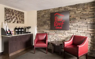 Photo 3 - Red Roof Inn Chicago-O'Hare Airport/ Arlington Hts