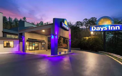 Photo 2 - Days Inn by Wyndham Chattanooga Lookout Mountain West