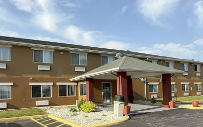 Photo 2 - Quality Inn Manitowoc