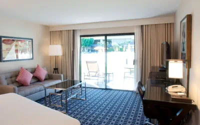 Photo 4 - Hilton Palm Springs Resort