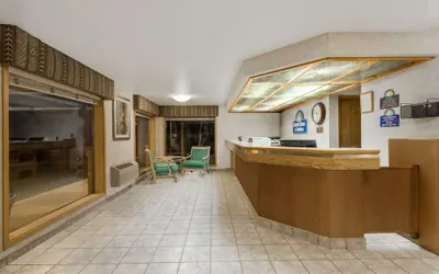 Photo 3 - Days Inn & Suites by Wyndham Kanab