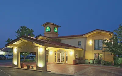 Photo 2 - La Quinta Inn by Wyndham Salt Lake City Midvale