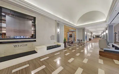 Photo 4 - The Westin O'Hare