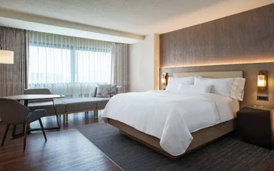 Photo 2 - The Westin O'Hare