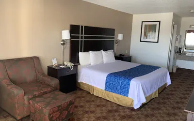 Photo 5 - Travelodge by Wyndham Killeen/Fort Hood