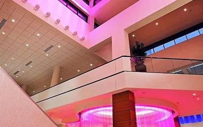 Photo 2 - Radisson Plaza Hotel at Kalamazoo Center