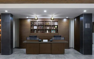 Photo 2 - Four Points by Sheraton Englewood
