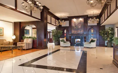 Photo 2 - Park Pointe Hotel