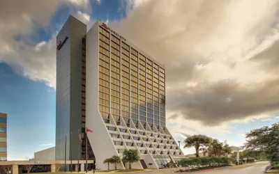 Photo 2 - Mobile Marriott