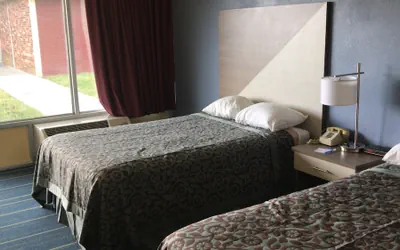 Photo 4 - Days Inn by Wyndham Salem, Illinois