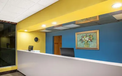 Photo 3 - Days Inn by Wyndham Salem, Illinois