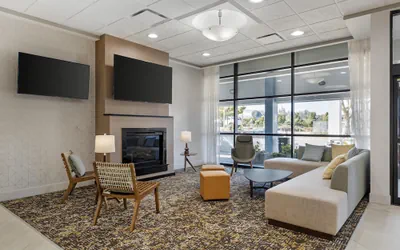 Photo 4 - Best Western Plus Downtown Tacoma