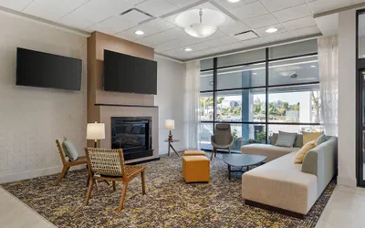 Photo 4 - Best Western Plus Downtown Tacoma