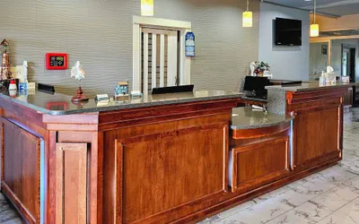 Photo 3 - Lighthouse Suites Inn