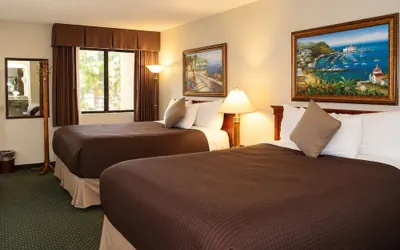 Photo 4 - O'cairns Inn & Suites