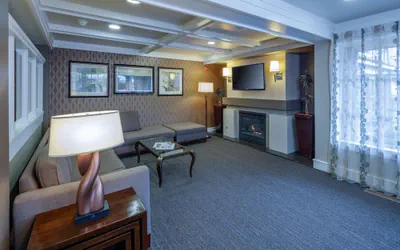 Photo 5 - Red Lion Hotel Bellevue