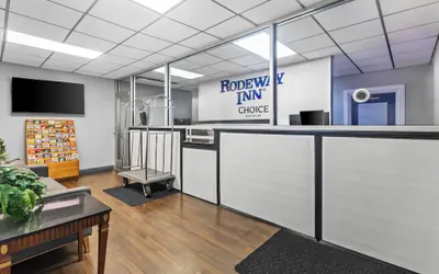 Photo 3 - Rodeway Inn Owensboro South