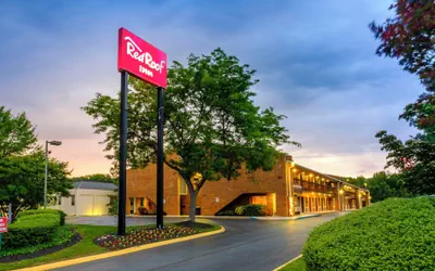 Photo 2 - Red Roof Inn Edgewood