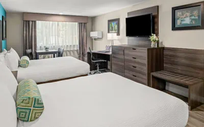 Photo 5 - Yosemite Southgate Hotel & Suites