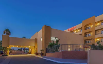 Photo 2 - Ramada Plaza by Wyndham Garden Grove/Anaheim South