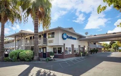 Photo 2 - Best Western Shadow Inn
