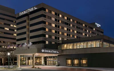 Photo 2 - DoubleTree by Hilton Canton Downtown