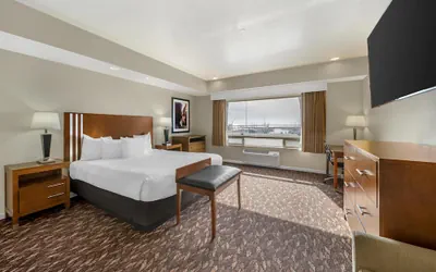 Photo 2 - Best Western Plus Northwoods Inn