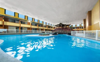 Photo 2 - Clarion Inn and Suites Convention Center Kearney