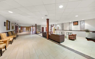Photo 5 - Clarion Inn and Suites Convention Center Kearney