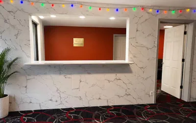 Photo 2 - Econo Lodge Calhoun South
