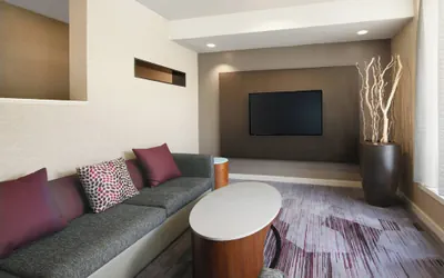 Photo 4 - Courtyard by Marriott Dallas Las Colinas